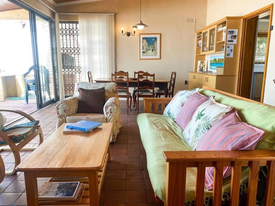 Family Surf Shack On The Beach Κέιπ Τάουν Εξωτερικό φωτογραφία